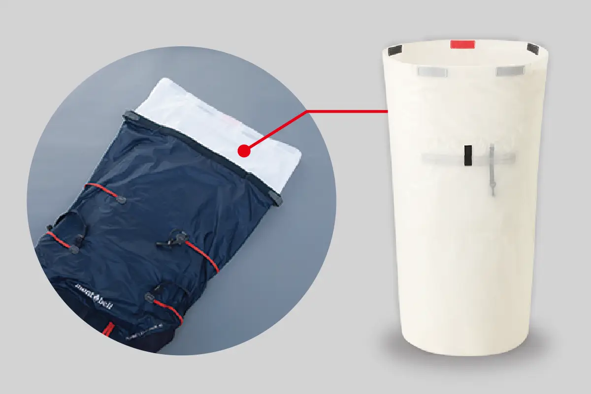 Alpine Light Pack 40 (NV) and white Aqua Barrier Sack