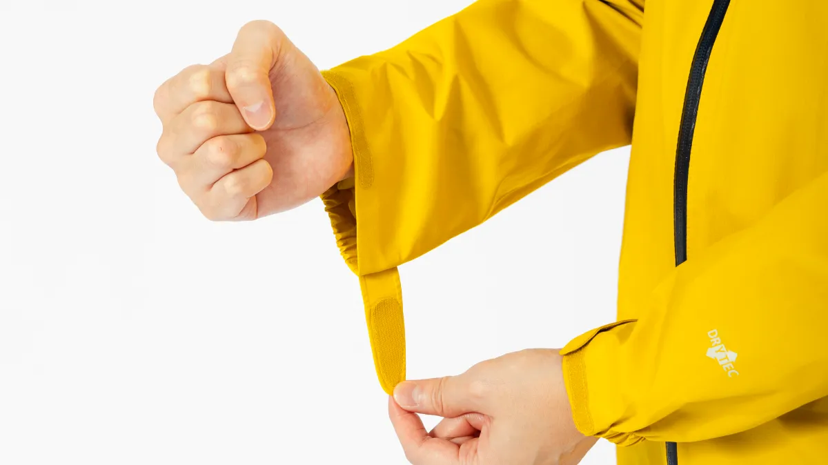 Adjusting the cuff using an alpine cuff system