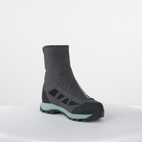 Mountain Cruiser 400 w/ Gaiters Women's